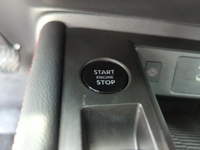 Used 2025 White Nissan SR image 45