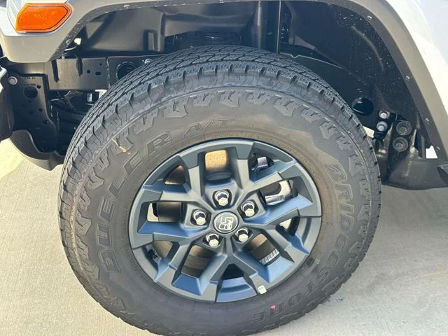 New 2026 White Jeep 85th Anniversary Edition image 4