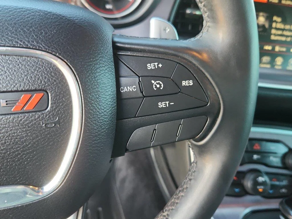 Used 2015 Granite Crystal Metallic Clearcoat Dodge R/T Scat Pack image 22