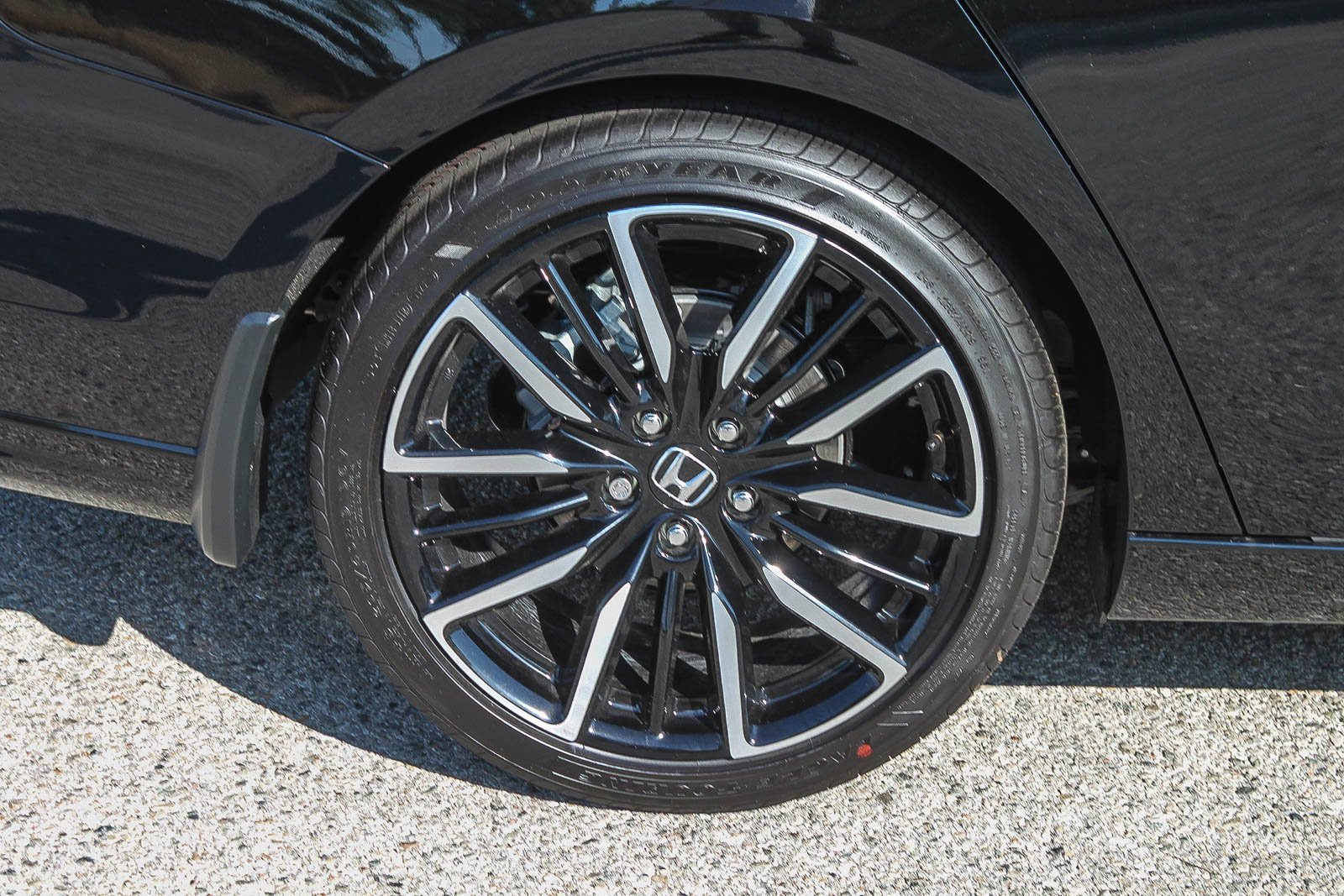 New 2026 Crystal Black Pearl Honda Touring image 11
