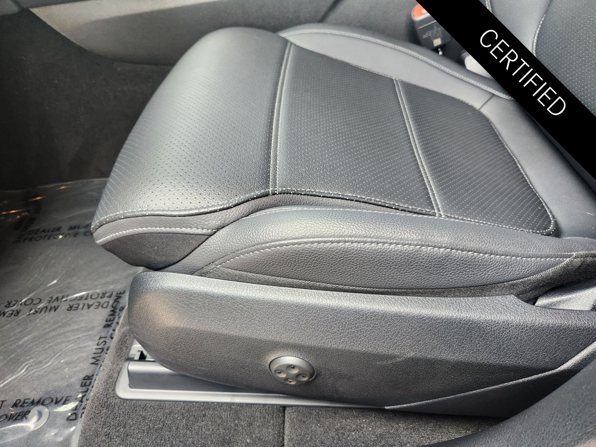 Certified Used 2026 MANUFAKTUR Alpine Gray Mercedes-Benz GLC 300 image 24