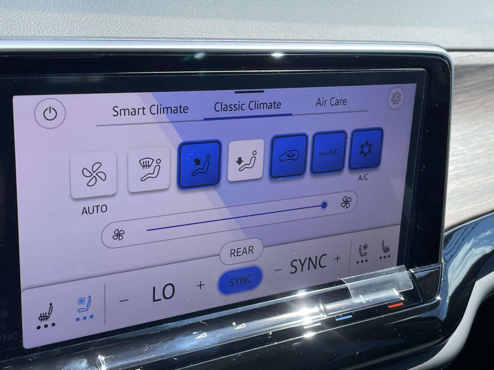 New 2026 Pure Gray Volkswagen 2.0T SEL image 22