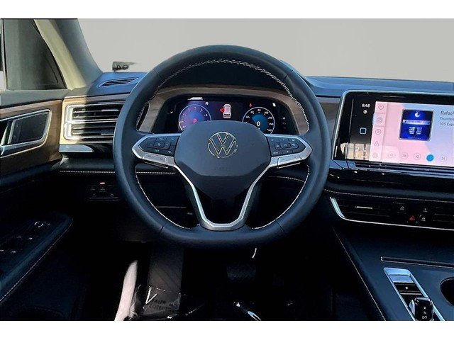New 2026 Deep Black Pearl Volkswagen 2.0T SE image 8