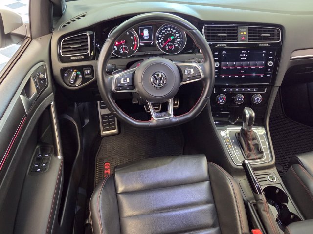 Used 2019  Volkswagen 2.0T SE image 14
