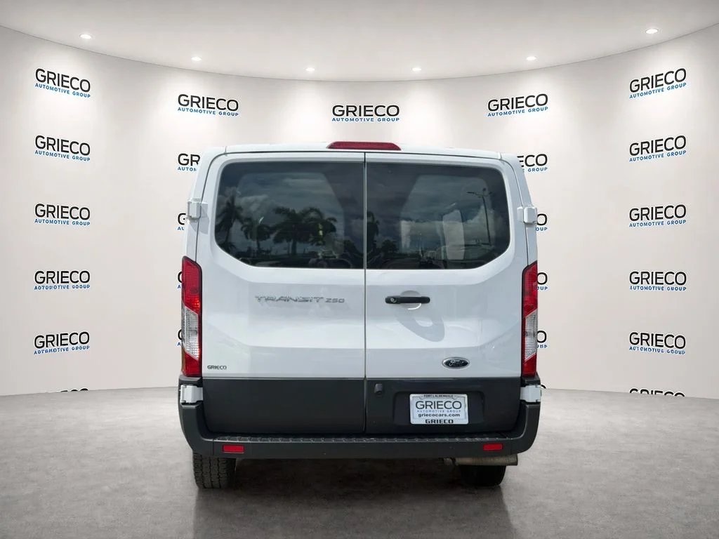 Used 2025 Oxford White Ford Base image 6