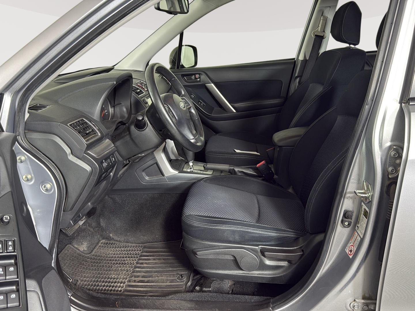 Used 2016 Ice Silver Metallic Subaru 2.5i image 4