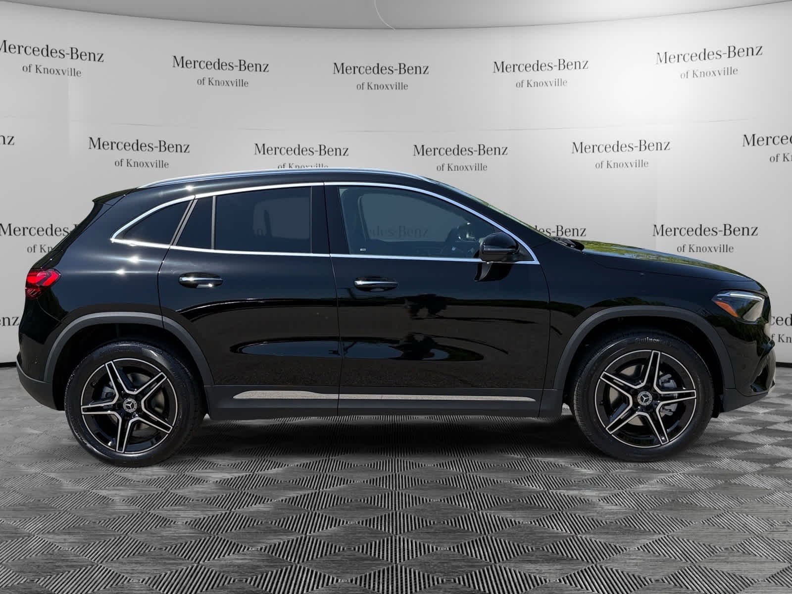 Used 2026 Night Black Mercedes-Benz GLA 250 image 6