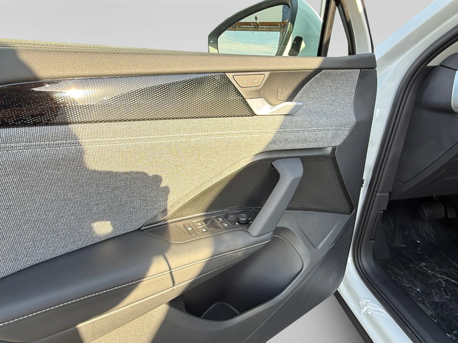 New 2026 PURE WHITE Volkswagen S image 10