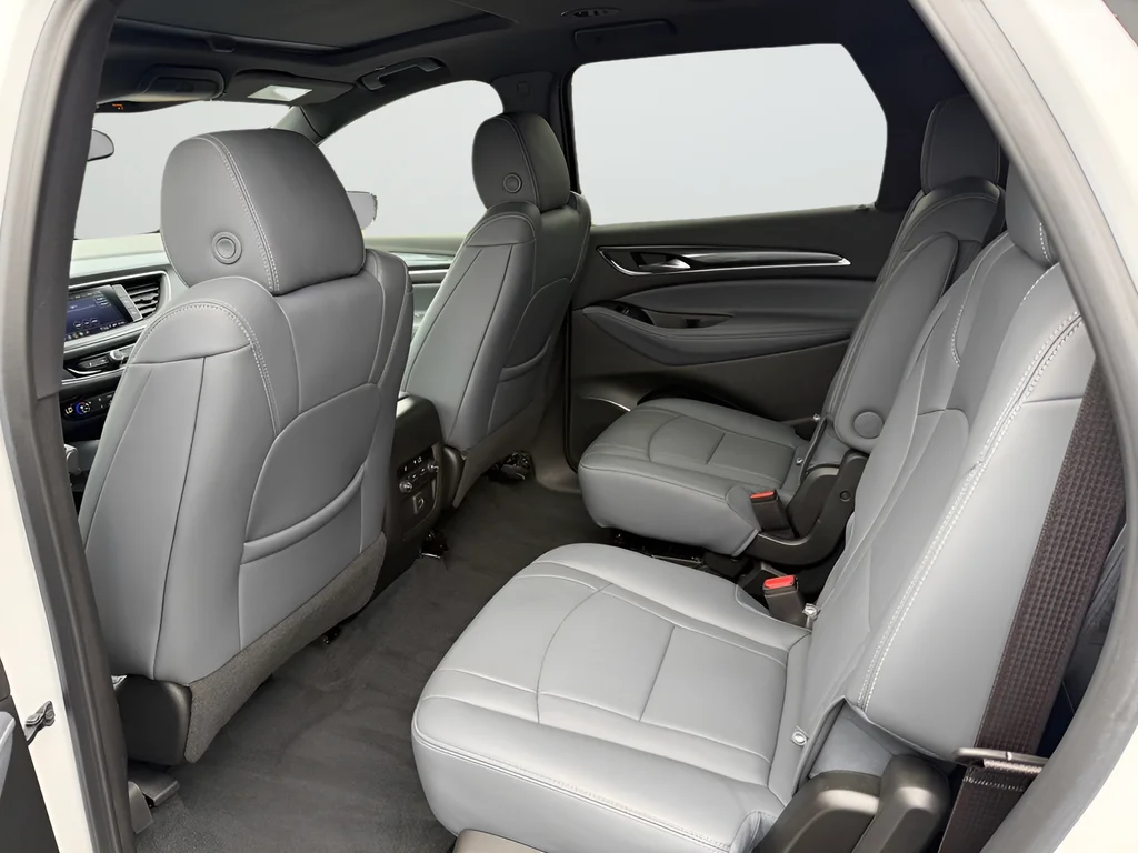 Used 2023 White Buick Essence image 22