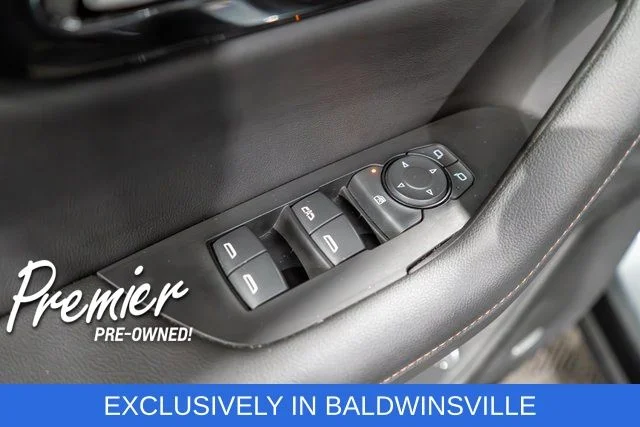 Used 2023 Gray Chevrolet Premier image 17