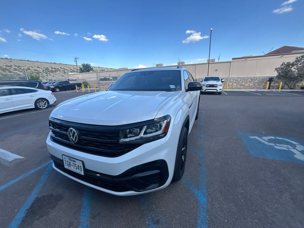 Used 2023 White Volkswagen 2.0T SEL R-Line image 19
