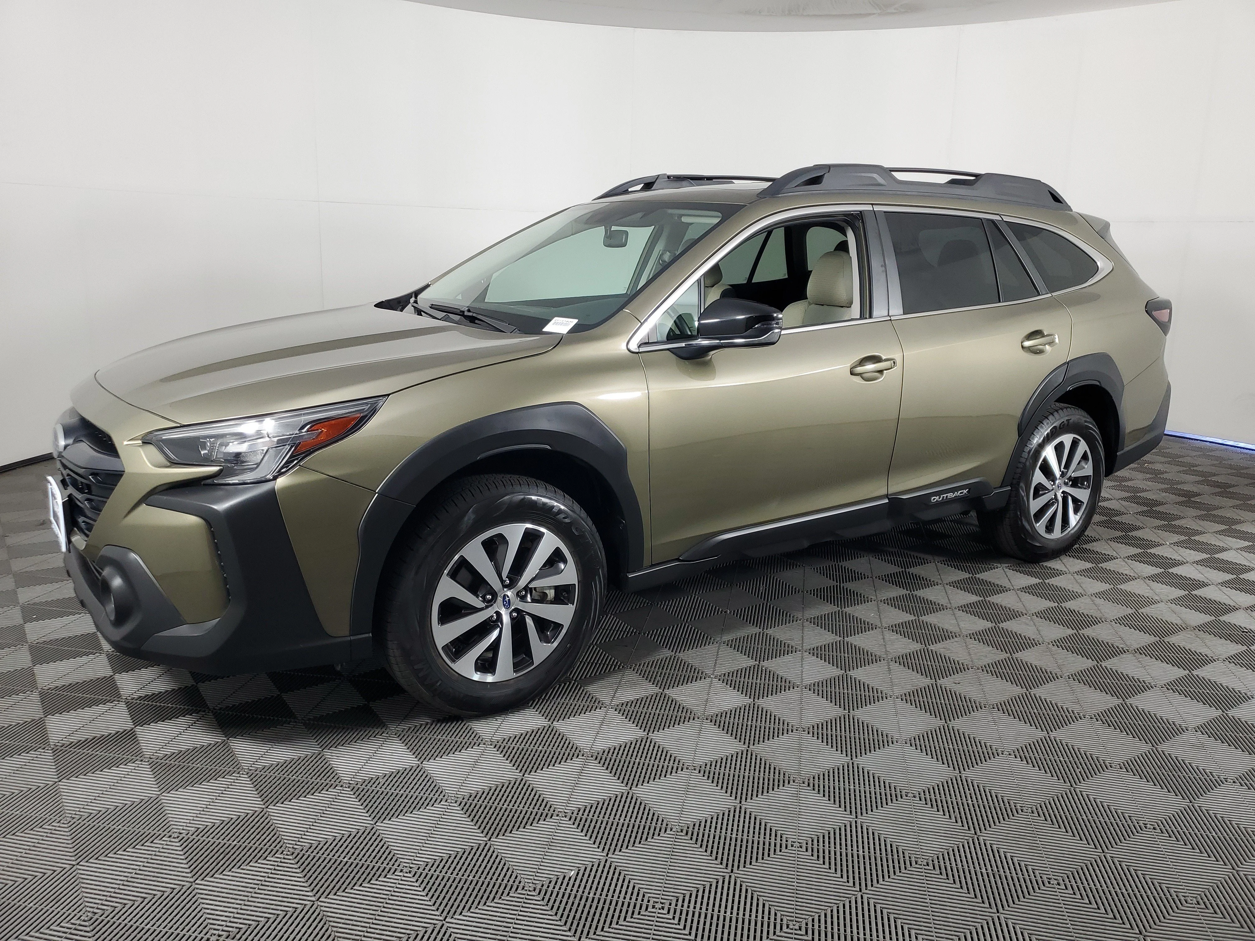 Used 2025 Autumn Green Metallic Subaru Premium image 8