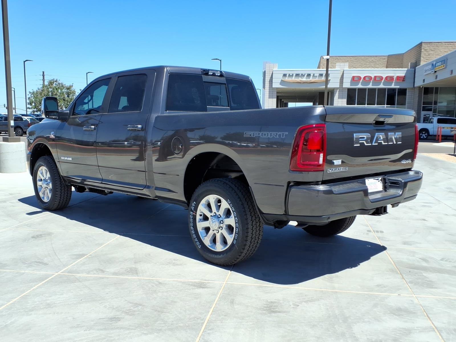 New 2026 Granite Crystal Metallic Clear-Coat Exterior Paint RAM Laramie image 4