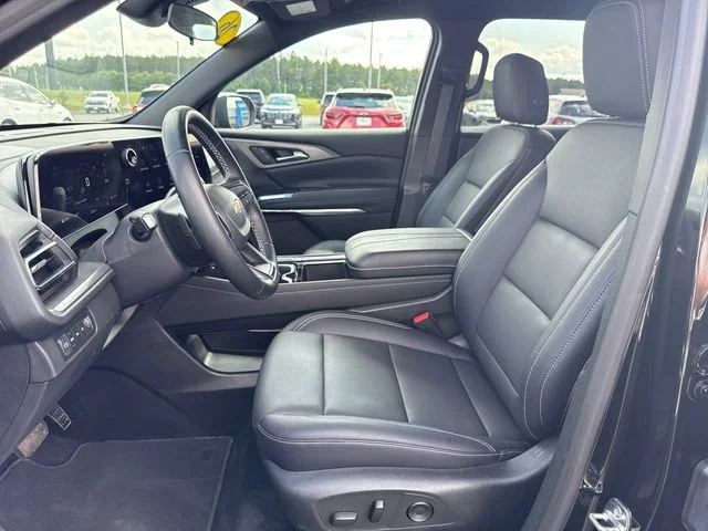 Used 2026 Mosaic Black Metallic Chevrolet LT image 10