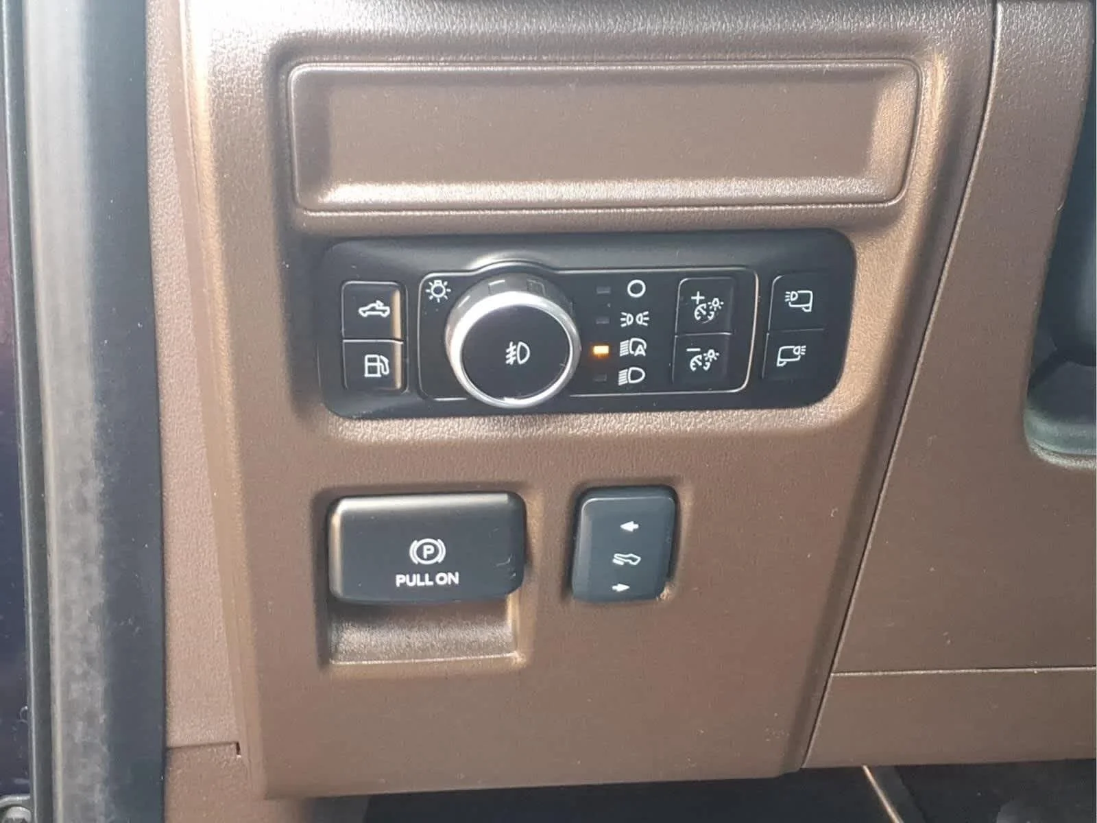 Used 2025 Antimatter Blue/Marsh Gray Ford King Ranch image 13