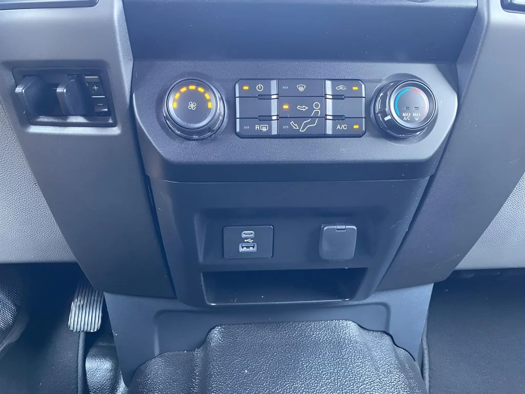 Used 2022 White Ford XL image 29