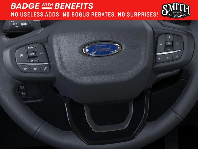 New 2025 Oxford White Ford XLT image 13