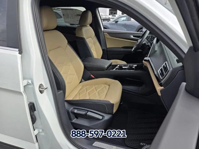New 2026 WHITE Volkswagen 2.0T SE W/TECHNOLOGY image 14
