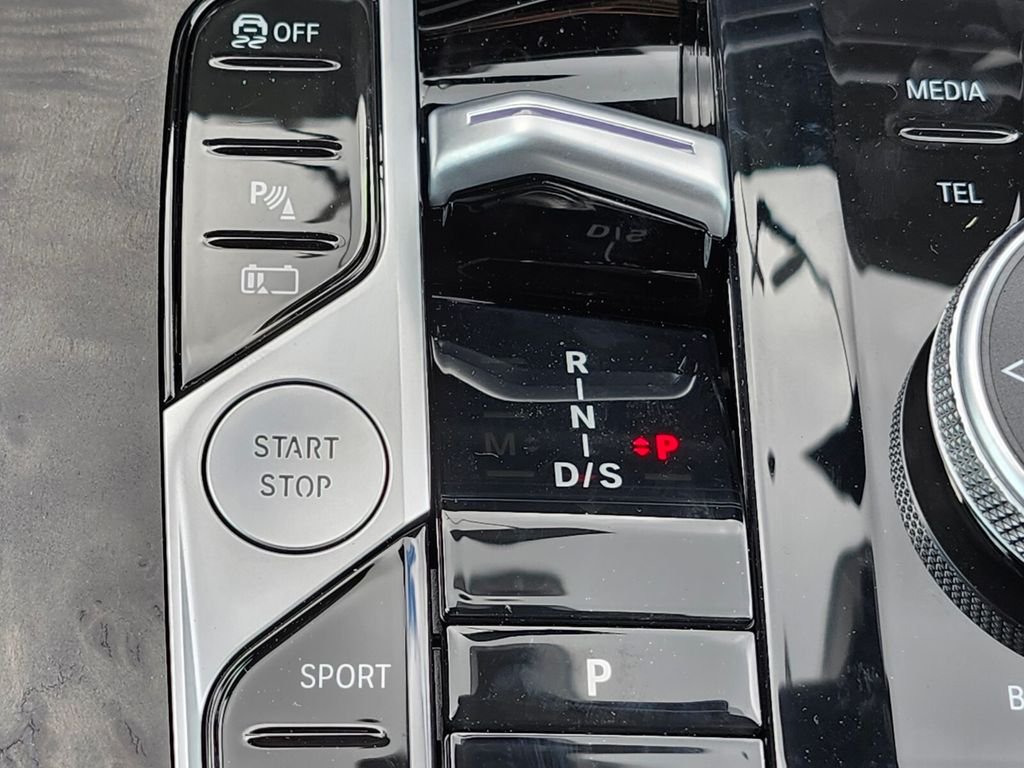New 2026 Gray BMW xDrive50e image 27