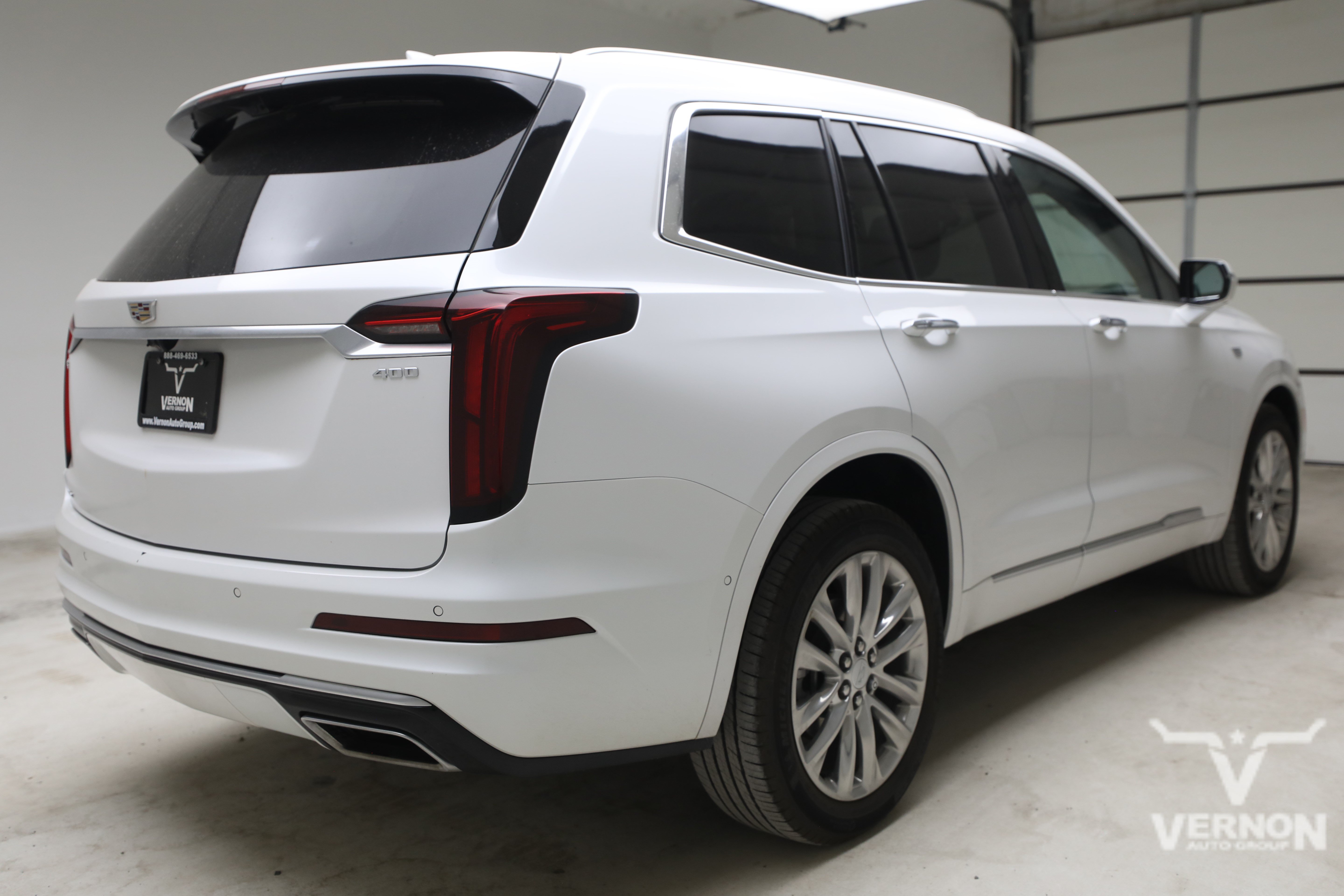 Used 2025 Crystal White Tricoat Cadillac Y image 4