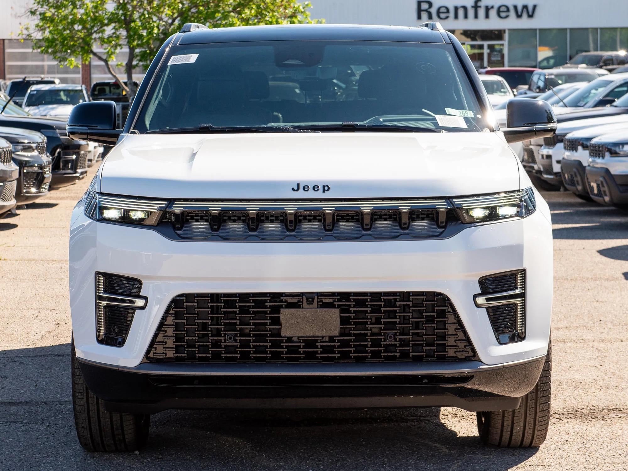 New 2026 White Jeep Summit Obsidian* image 7
