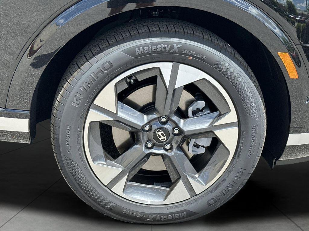 New 2026 Abyss Black Pearl Hyundai Limited FWD image 7