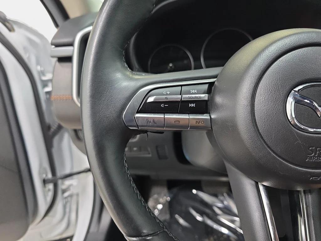 Used 2024 Wind Chill Pearl Mazda 2.5 Turbo image 17