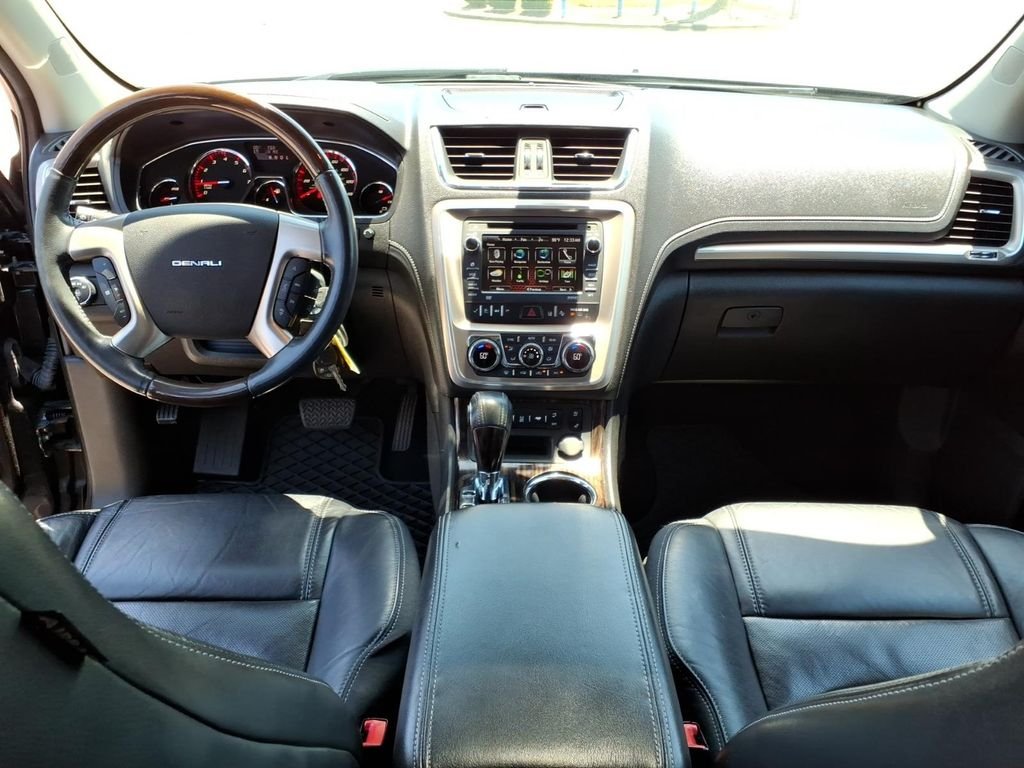 Used 2014 Iridium Metallic GMC Denali image 9
