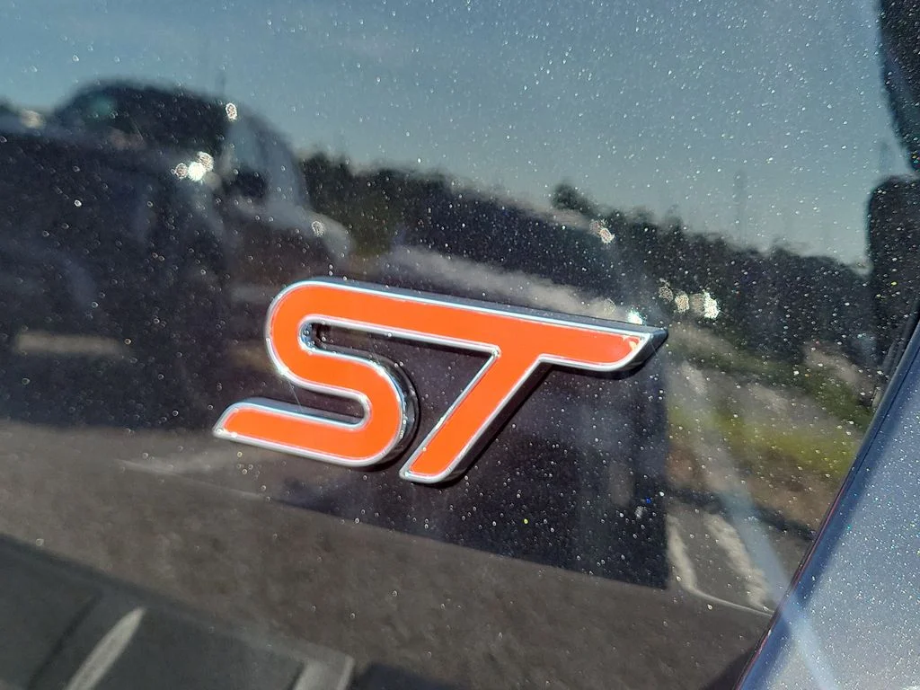 New 2026 Agate Black Metallic Ford ST image 7