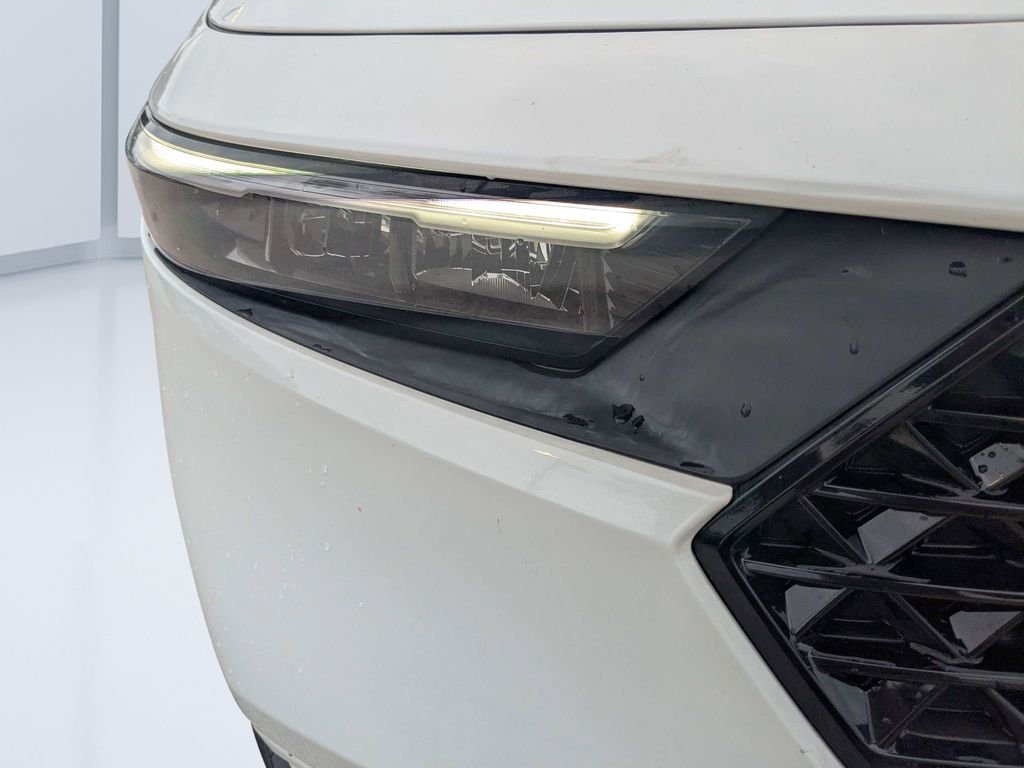 Used 2023  Honda EX image 9