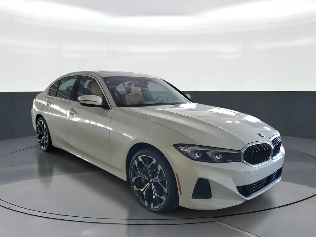 New 2026 White BMW 330i image 2