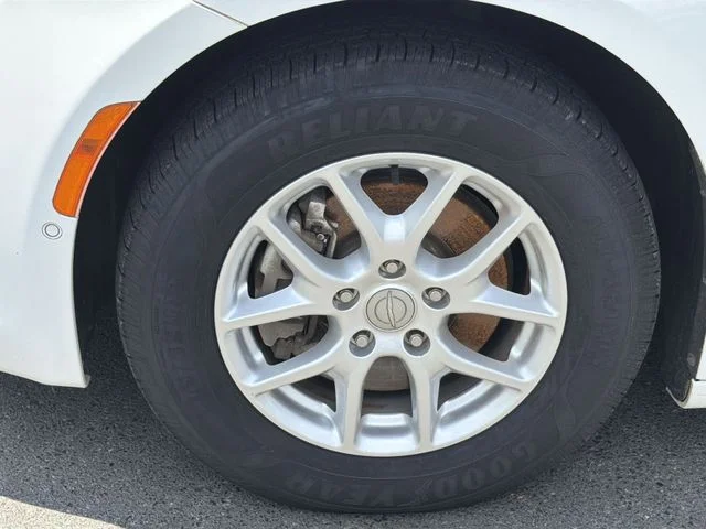 Used 2020 White Chrysler Touring image 16