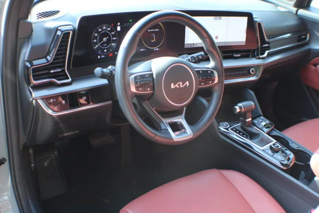 Used 2023 Wolf Gray Kia SX-Prestige image 8