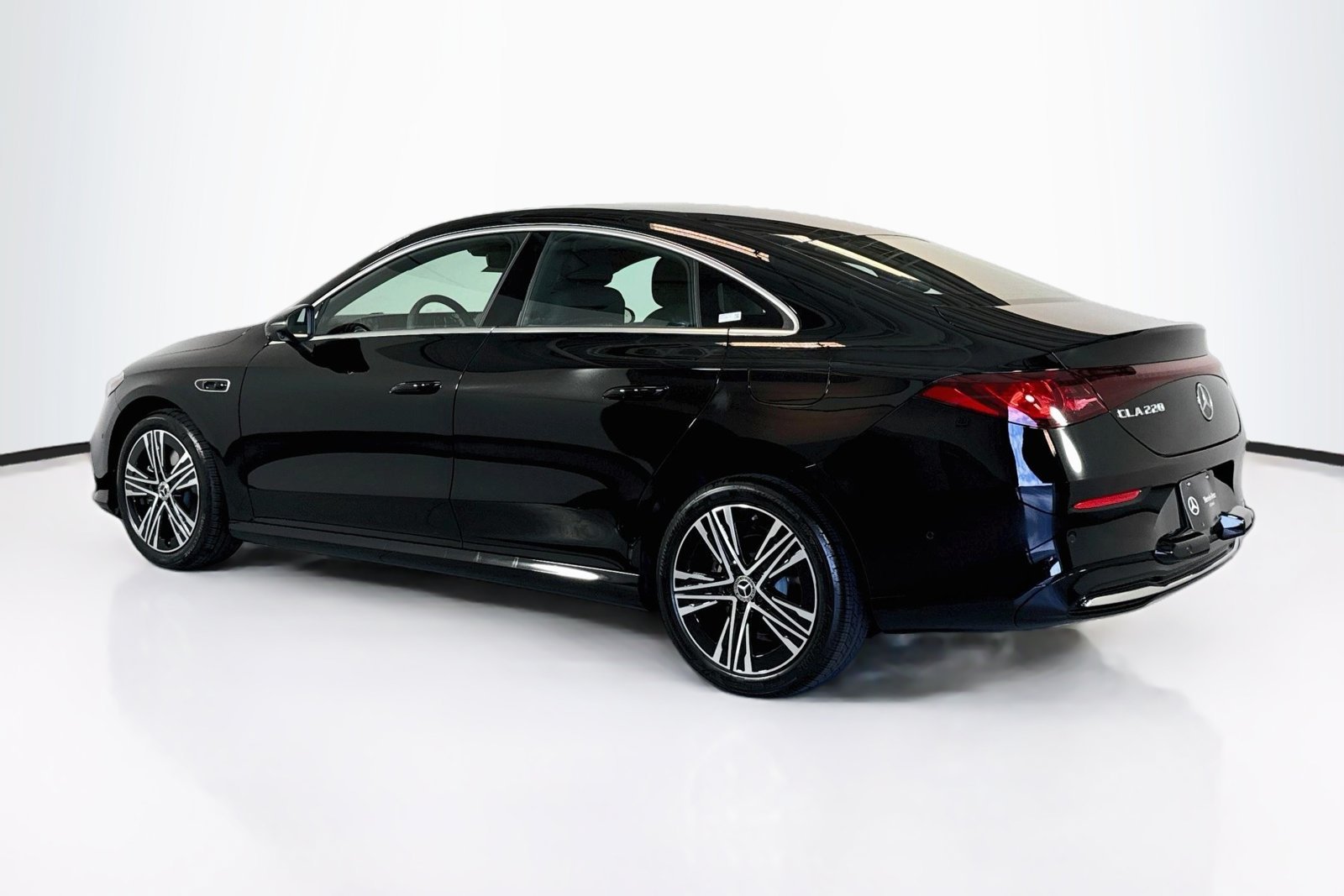 New 2027 Night Black Mercedes-Benz CLA 220 Hybrid image 7