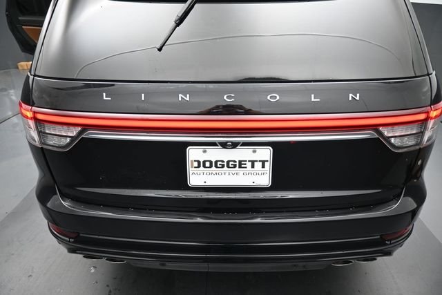 Used 2023 Black Lincoln Reserve image 23