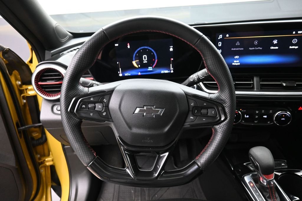 Used 2024 Yellow Chevrolet 2RS image 28