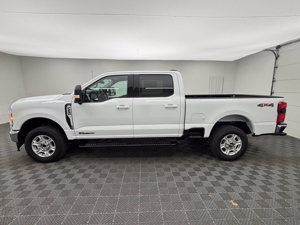 New 2026 White Ford XLT image 13