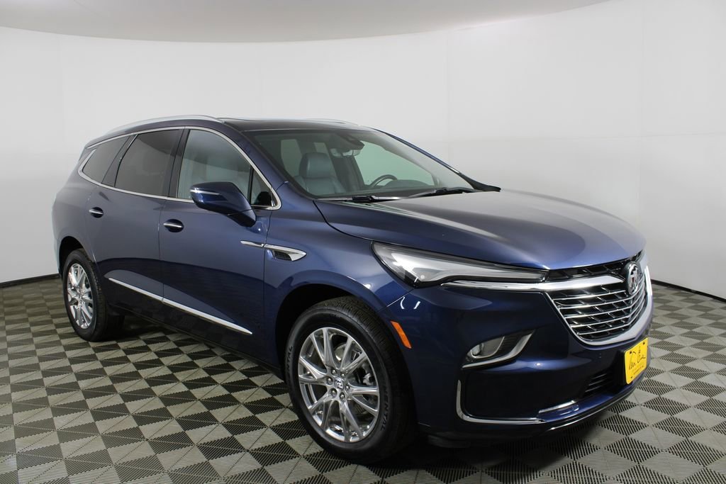 2023 Buick Enclave Essence AWD's photo