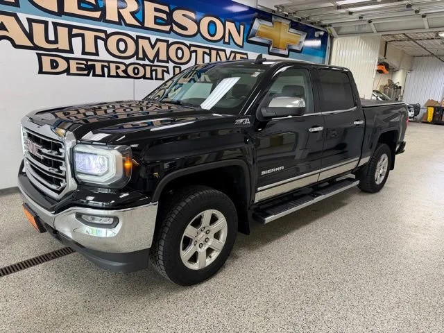2017 GMC Sierra 4WD Crew Cab Short Box SLT's photo