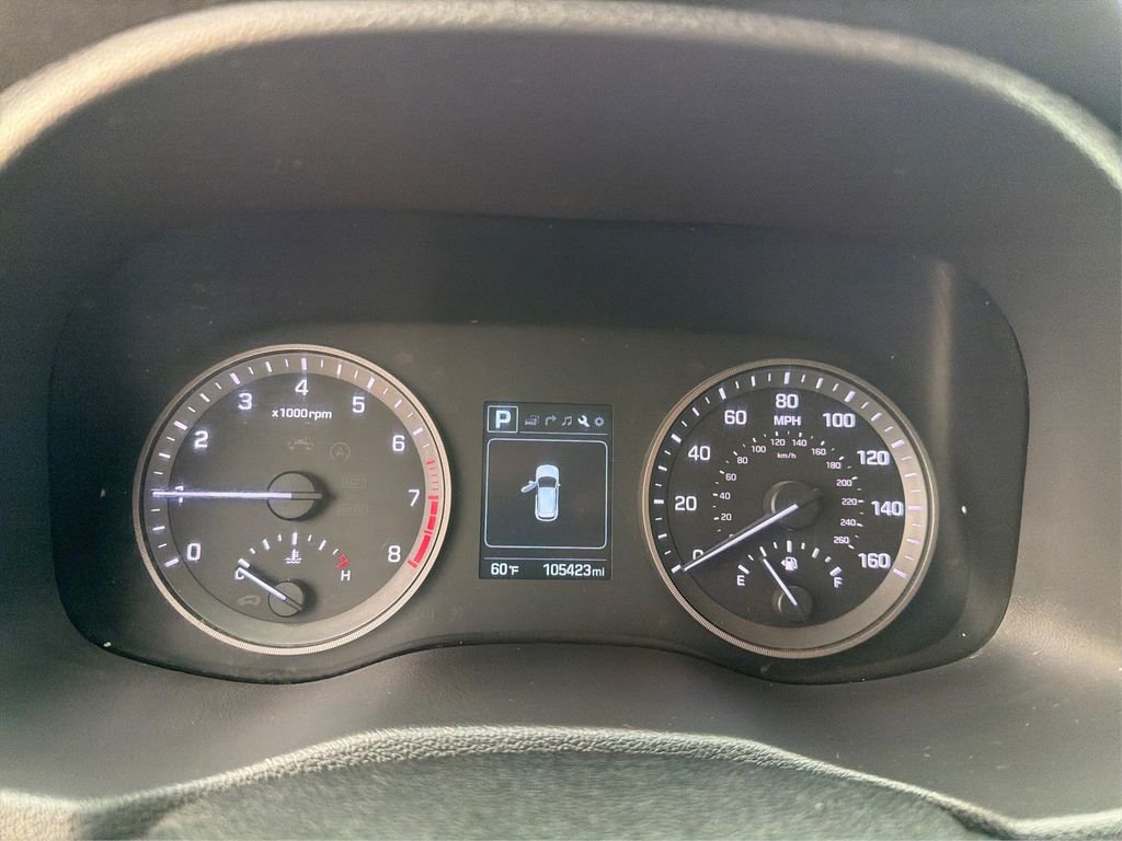Used 2016 Ash Black Hyundai SE image 15