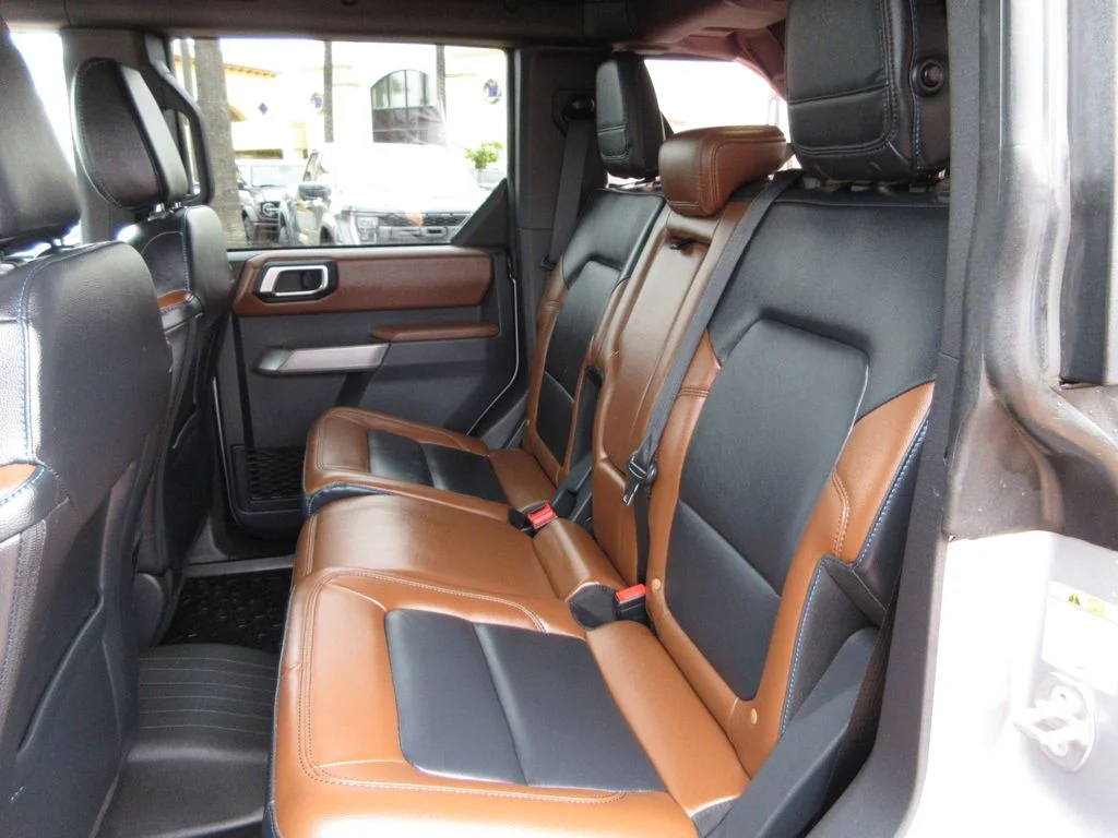 Used 2023 Iconic Silver Metallic Ford Outer Banks image 23