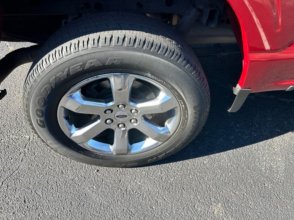 Used 2021 Red Ford XLT image 12