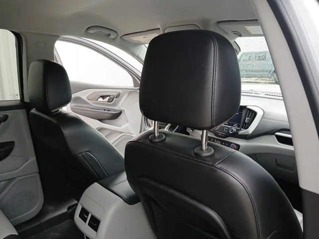 Used 2020 Silver GMC SLT image 16