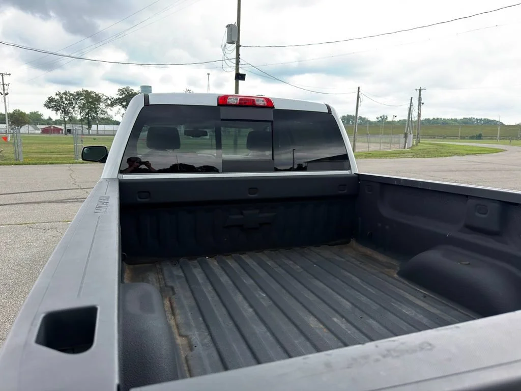 Used 2018 SILVER ICE METALLIC Chevrolet LTZ image 27