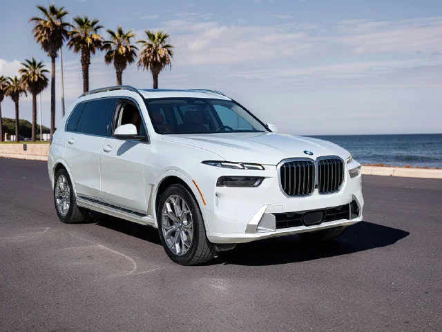 Used 2026 White BMW xDrive40i image 4