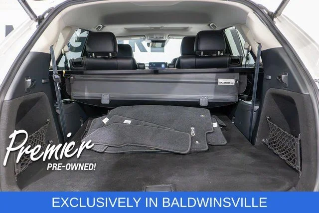 Used 2022 White Mazda Touring Plus image 9