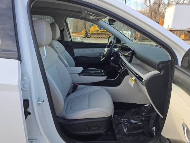 Used 2025 White Hyundai Limited image 24