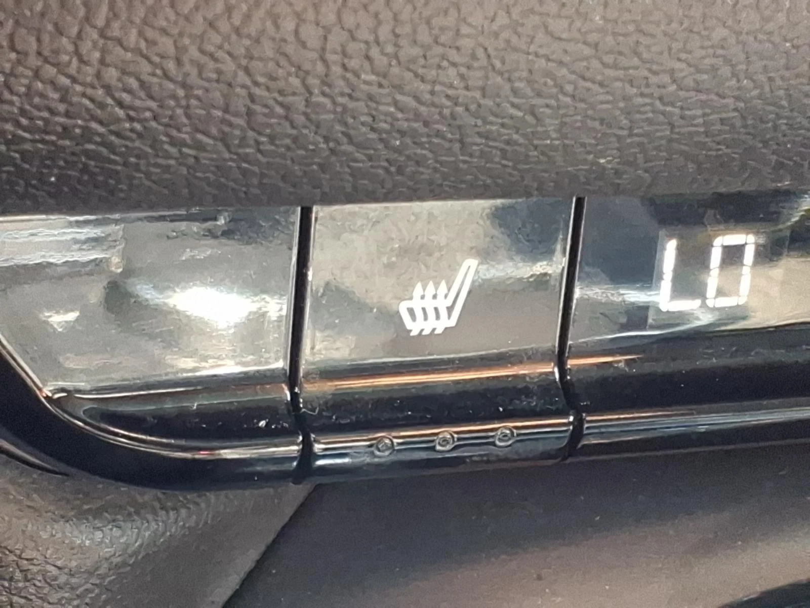 Used 2020 Black Chevrolet LT image 5