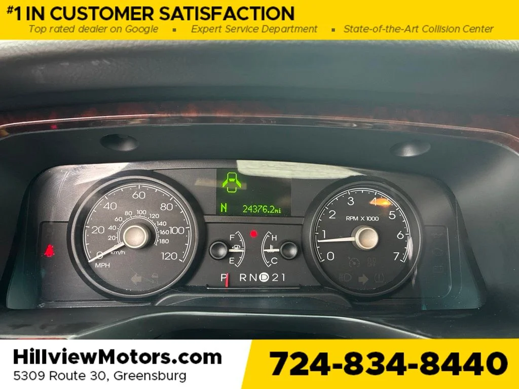 Used 2009 Black Clearcoat Lincoln Signature image 27
