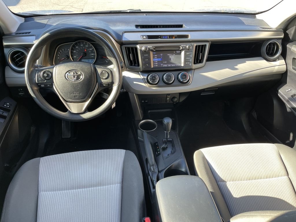 Used 2015 Silver Toyota LE image 15
